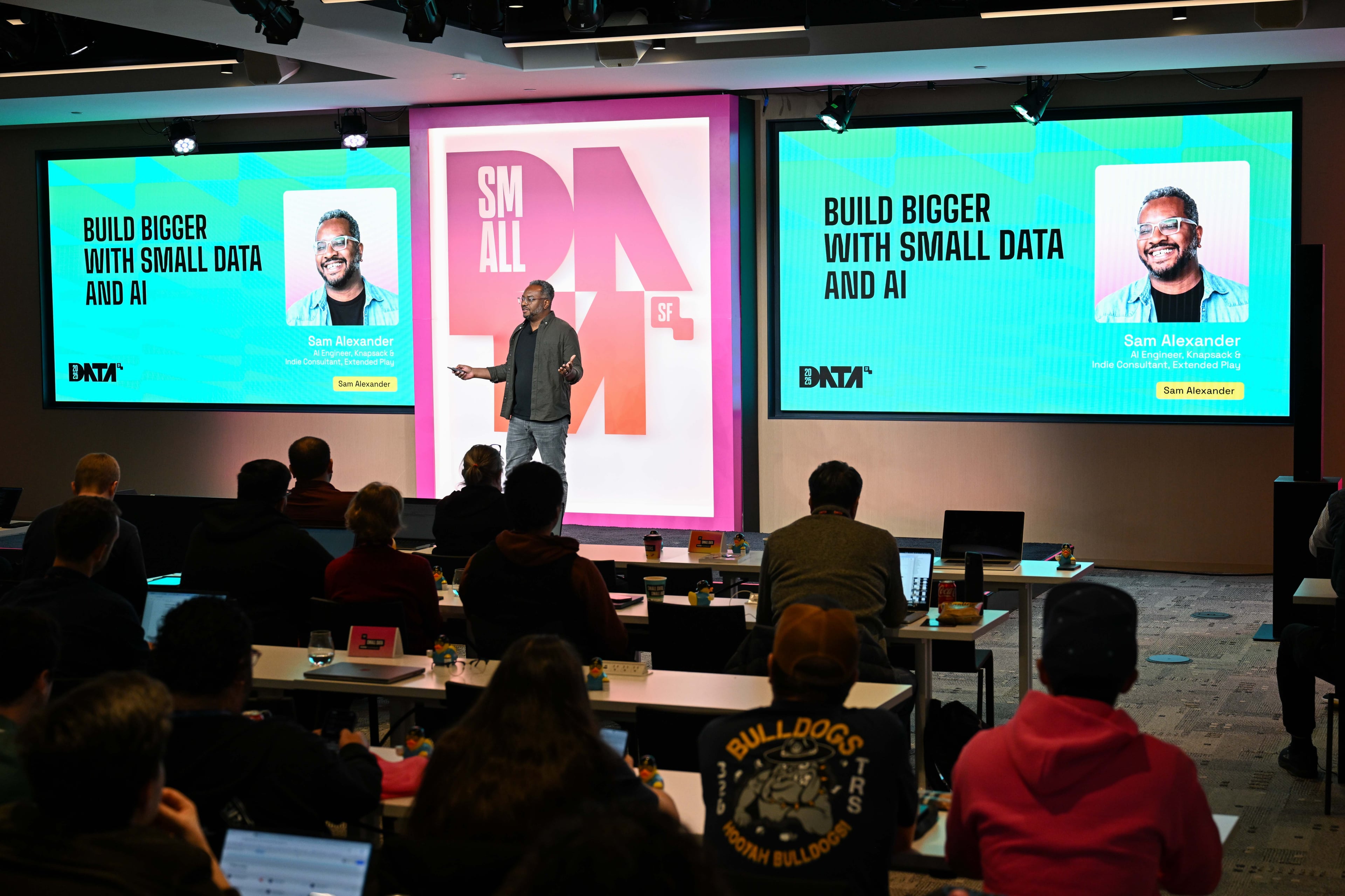 Small Data 2025 Photo 1-17