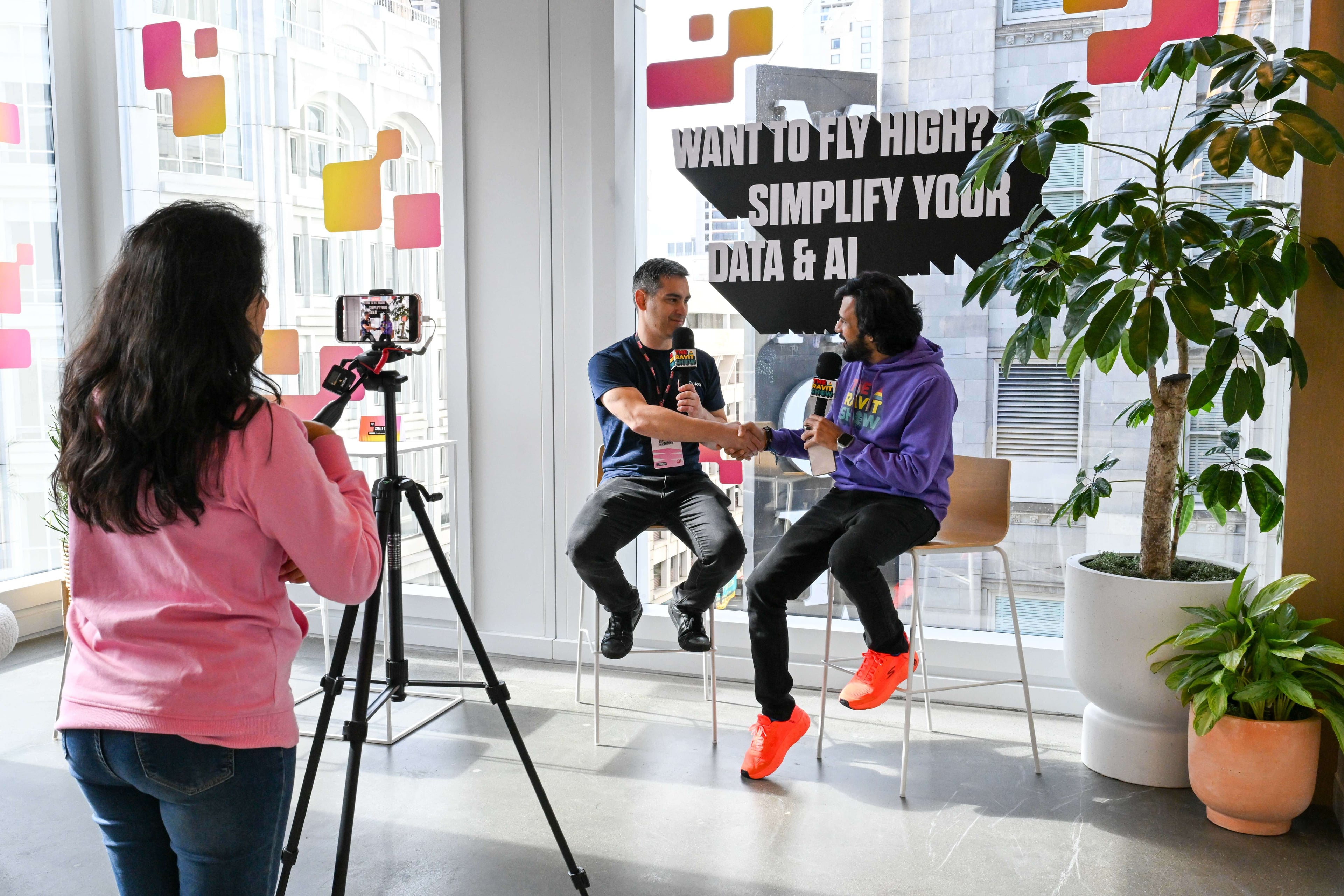 Small Data 2025 Photo 1-32